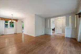 101 Red Oak Ct, Port Jefferson, NY 11777 - Photo 4