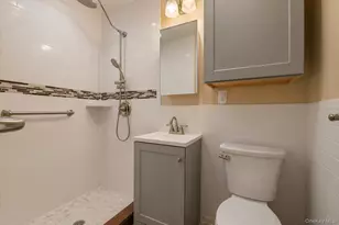 101 Red Oak Ct, Port Jefferson, NY 11777 - Photo 16