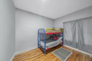 187 Hallock St, Riverhead, NY 11901 - Photo 16