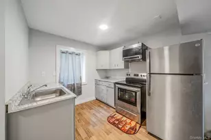 187 Hallock St, Riverhead, NY 11901 - Photo 28
