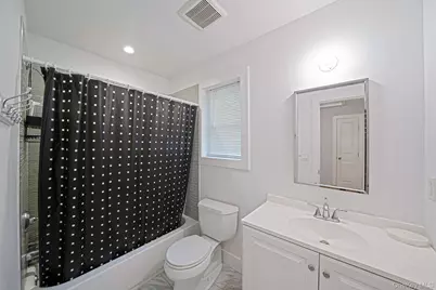 187 Hallock Street, Riverhead, NY 11901 - Photo 30