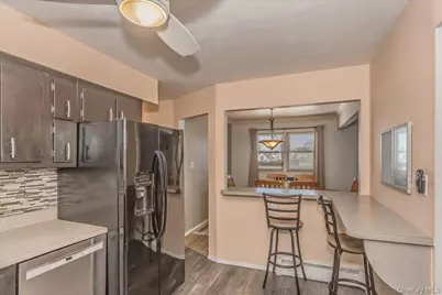 9 Raisig Avenue, Valley Stream, NY 11580 - Photo 4