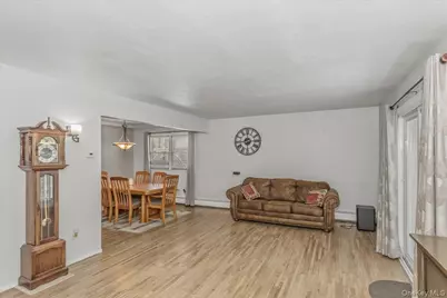 9 Raisig Avenue, Valley Stream, NY 11580 - Photo 8