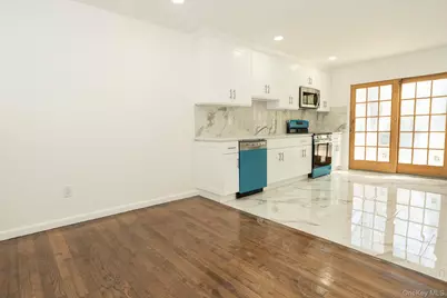 981 Connetquot Avenue, Central Islip, NY 11722 - Photo 8