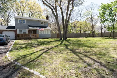 981 Connetquot Avenue, Central Islip, NY 11722 - Photo 4