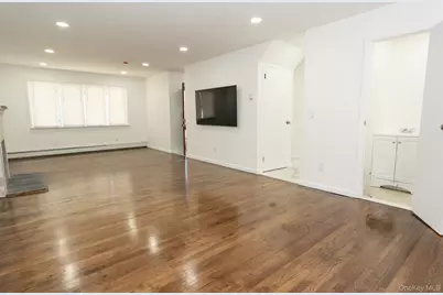 981 Connetquot Avenue, Central Islip, NY 11722 - Photo 12