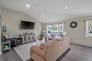 14 Estates Dr, Port Jefferson Station, NY 11776 - Photo 12