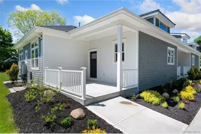 21 Montauk Highway #7, Westhampton, NY 11977 - Photo 2