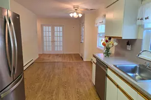 2758 N Cedar Ave, Ronkonkoma, NY 11779 - Photo 6