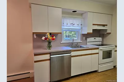 2758 N. Cedar Avenue, Ronkonkoma, NY 11779 - Photo 8
