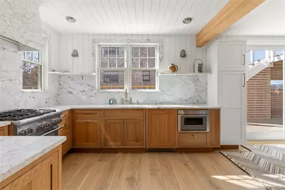 105 Clipper Road, Corneille Estates, NY 11770 - Photo 6