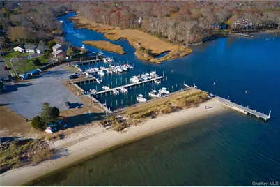 6 Roberts Lane, East Moriches, NY 11940 - Photo 4