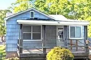 48 Eleanor Ave, Mastic, NY 11950 - Photo 12