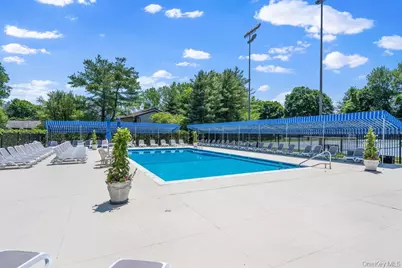 90 Foxwood Drive, Jericho, NY 11753 - Photo 42