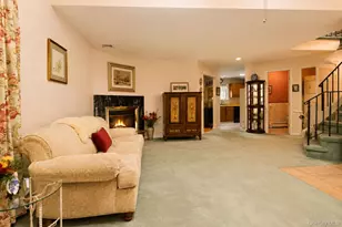 714 Hewitt Ln, New Windsor, NY 12553 - Photo 16