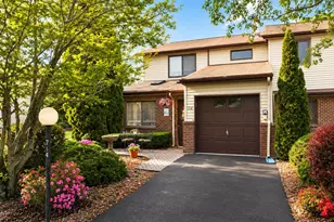 714 Hewitt Ln, New Windsor, NY 12553 - Photo 2