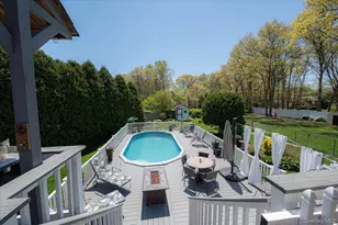 188 Geneva St, Bay Shore, NY 11706 - Photo 44
