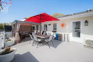 188 Geneva St, Bay Shore, NY 11706 - Photo 46