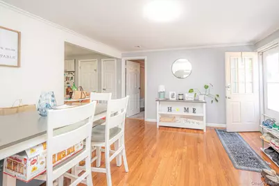 188 Geneva Street, Bay Shore, NY 11706 - Photo 30