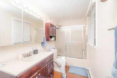 188 Geneva Street, Bay Shore, NY 11706 - Photo 36