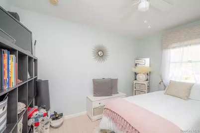 188 Geneva Street, Bay Shore, NY 11706 - Photo 22