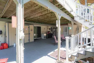 188 Geneva St, Bay Shore, NY 11706 - Photo 40