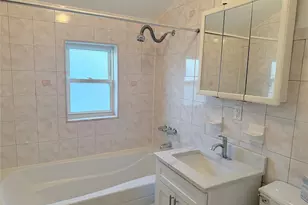 147-17 249th St, Rosedale, NY 11422 - Photo 4