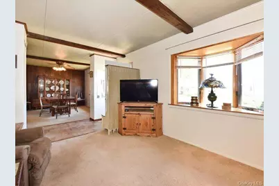 118 Park Lane, Massapequa, NY 11758 - Photo 4