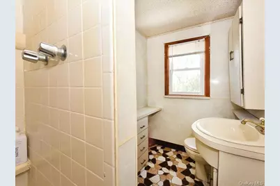 118 Park Lane, Massapequa, NY 11758 - Photo 22