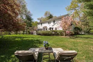 1 Fox Holw Ct, Dix Hills, NY 11746 - Photo 38