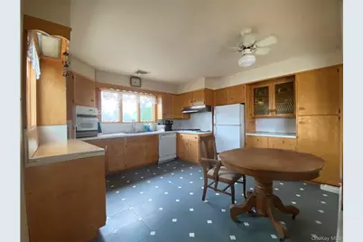 100 Sound Drive, Greenport, NY 11944 - Photo 16