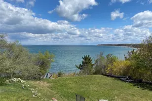100 Sound Dr, Greenport, NY 11944 - Photo 10