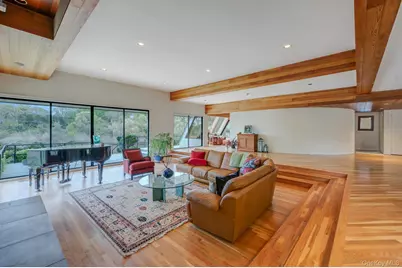 5 Kew Court, Northport, NY 11768 - Photo 12
