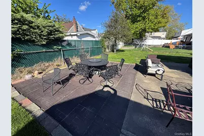 31 Gregory Street, Valley Stream, NY 11580 - Photo 28