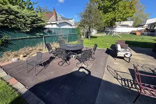 31 Gregory St, Valley Stream, NY 11580 - Photo 28
