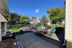 31 Gregory St, Valley Stream, NY 11580 - Photo 26