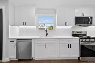 436 15th St, West Babylon, NY 11704 - Photo 18