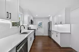 436 15th St, West Babylon, NY 11704 - Photo 16