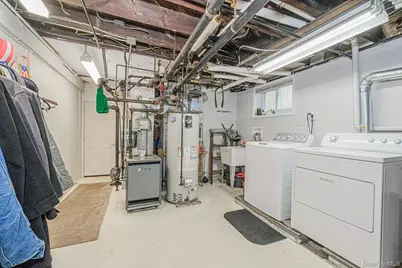 109 Adams Avenue, New York, NY 10306 - Photo 26