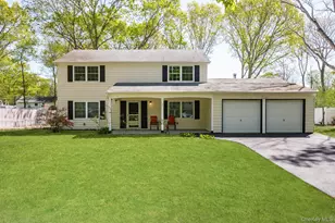 35 Spencer Ln, Stony Brook, NY 11790 - Photo 2