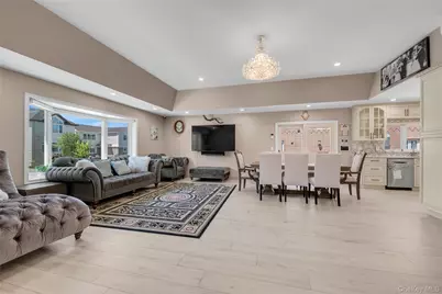 6937 172nd Street, Fresh Meadows, NY 11365 - Photo 4