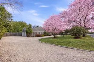 24 Liberty St, Westhampton Beach, NY 11978 - Photo 2
