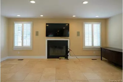 3 Pennsylvania Court, Long Beach, NY 11561 - Photo 10