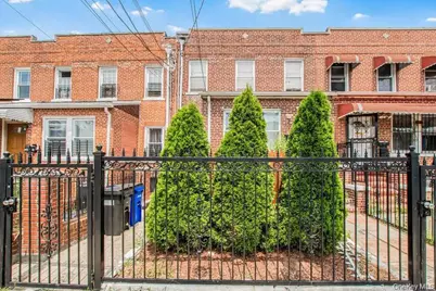 951 E 221st Street, Bronx, NY 10469 - Photo 40