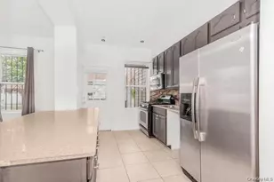 951 E 221st St, Bronx, NY 10469 - Photo 12