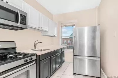 951 E 221st Street, Bronx, NY 10469 - Photo 22