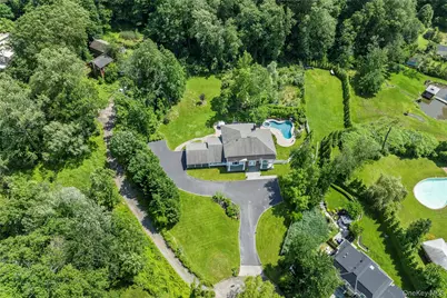 25 Montrose Court, Roslyn, NY 11576 - Photo 30