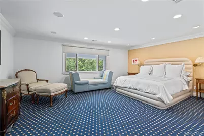 25 Montrose Court, Roslyn, NY 11576 - Photo 18