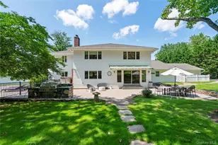25 Montrose Ct, Roslyn, NY 11576 - Photo 26