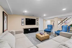 25 Montrose Ct, Roslyn, NY 11576 - Photo 24